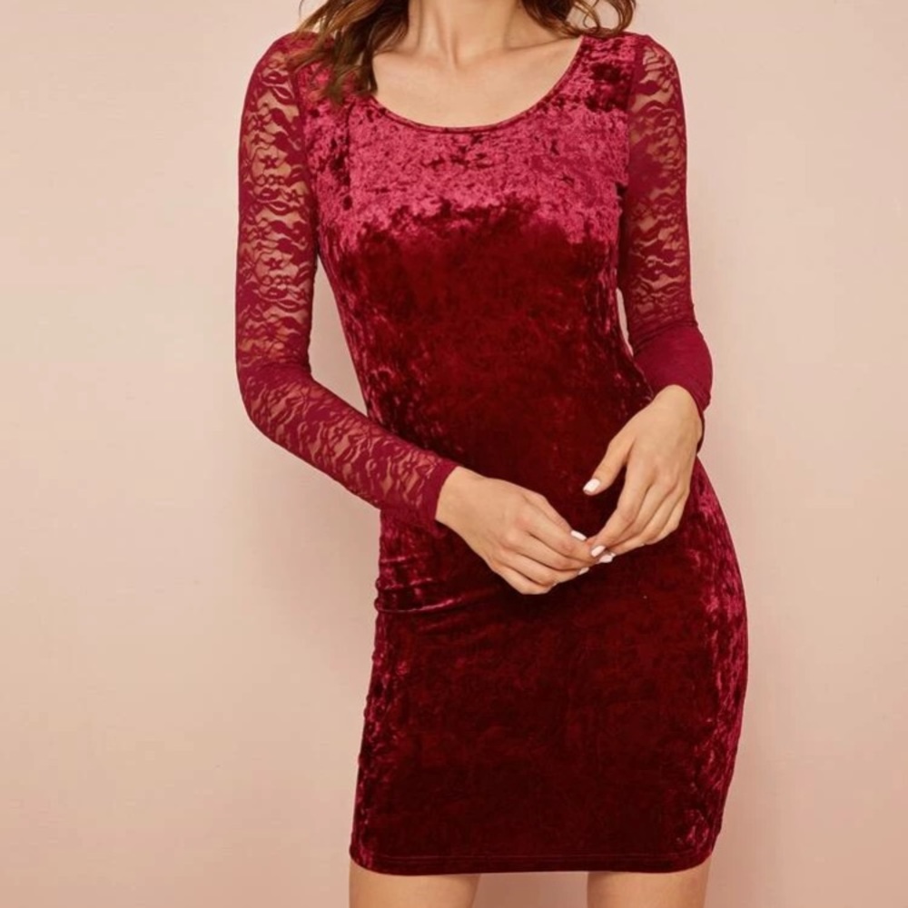 😍NEW😍 Burgundy Velvet Dress With Lace Sleeves